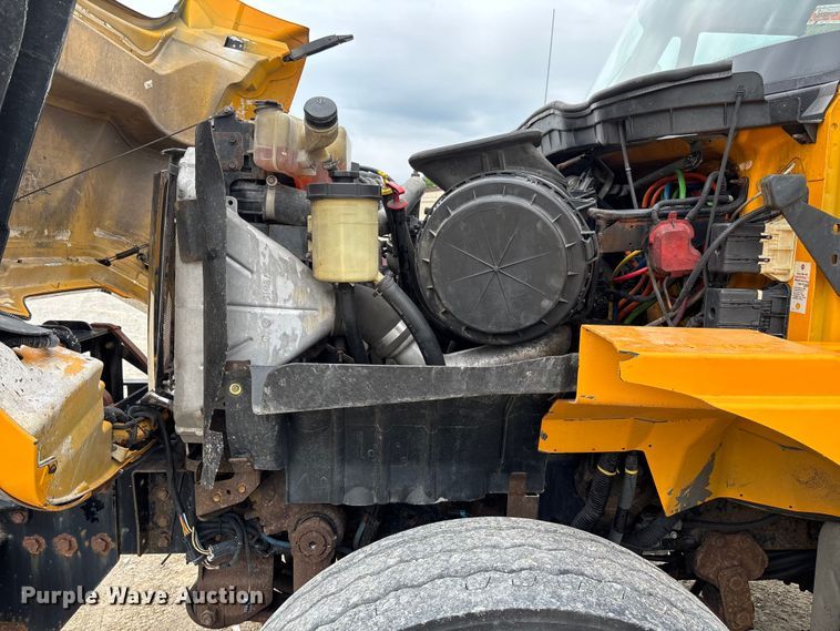 image for item FC5844 2010 International 7500 dump truck