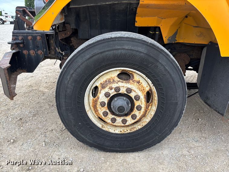 image for item FC5844 2010 International 7500 dump truck