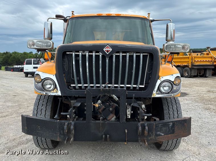 image for item FC5845 2010 International 7500 dump truck