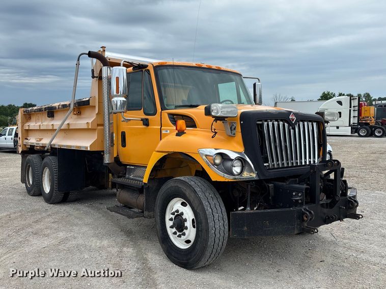 image for item FC5845 2010 International 7500 dump truck