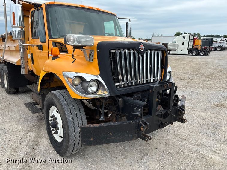 image for item FC5845 2010 International 7500 dump truck