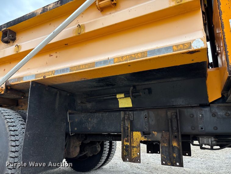 image for item FC5845 2010 International 7500 dump truck