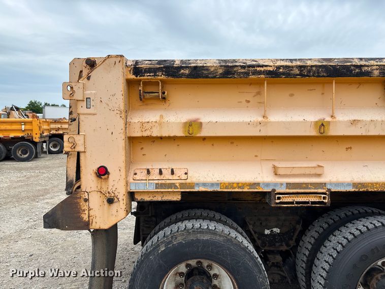 image for item FC5845 2010 International 7500 dump truck