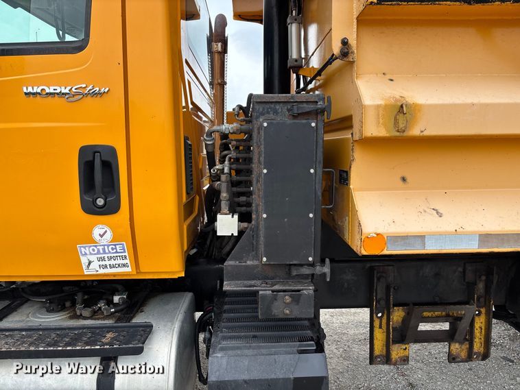 image for item FC5845 2010 International 7500 dump truck