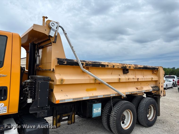 image for item FC5845 2010 International 7500 dump truck