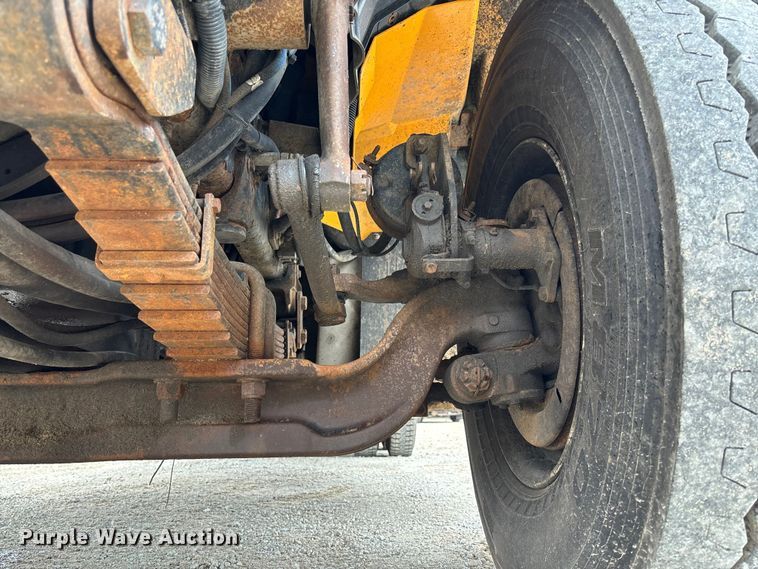 image for item FC5845 2010 International 7500 dump truck