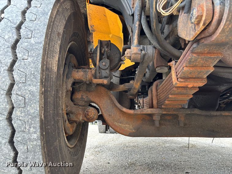 image for item FC5845 2010 International 7500 dump truck