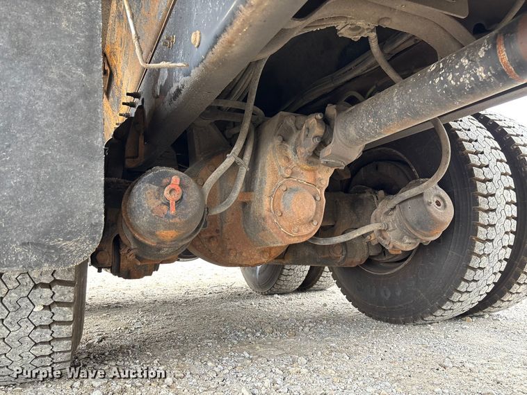 image for item FC5845 2010 International 7500 dump truck