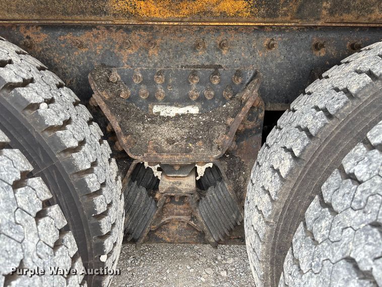 image for item FC5845 2010 International 7500 dump truck