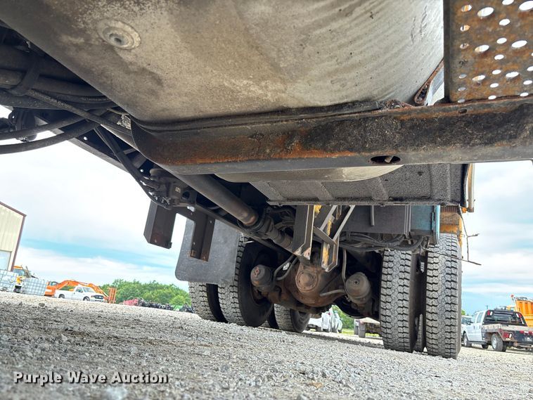 image for item FC5845 2010 International 7500 dump truck