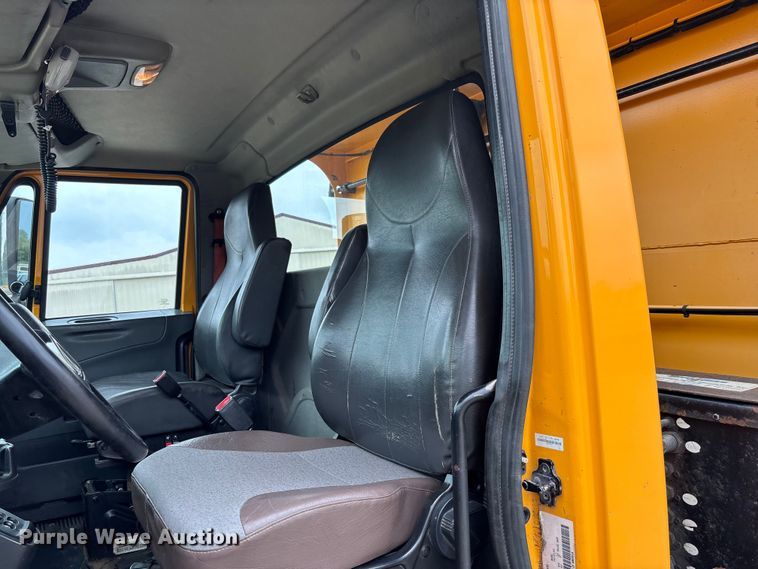 image for item FC5845 2010 International 7500 dump truck