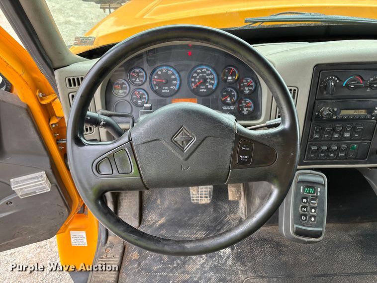 image for item FC5845 2010 International 7500 dump truck
