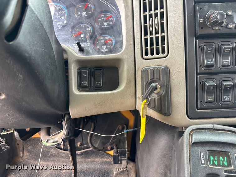 image for item FC5845 2010 International 7500 dump truck