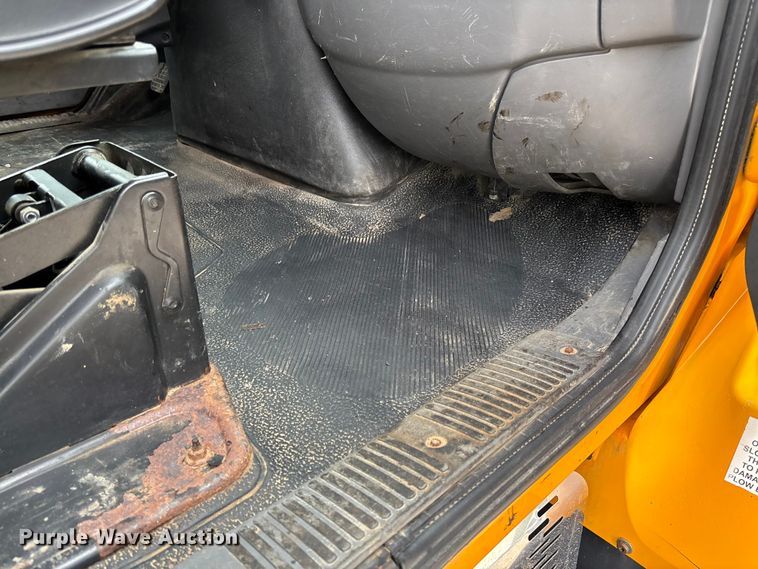 image for item FC5845 2010 International 7500 dump truck