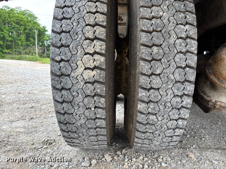 image for item FC5845 2010 International 7500 dump truck