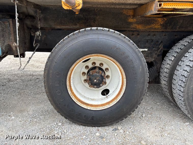 image for item FC5845 2010 International 7500 dump truck