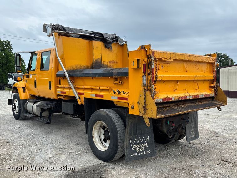 image for item FC5846 2006 International 7400 dump truck