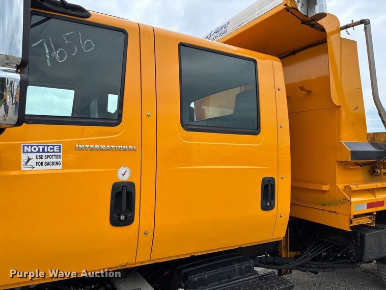 image for item FC5846 2006 International 7400 dump truck