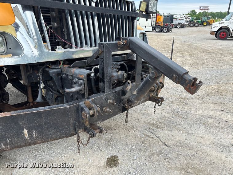 image for item FC5846 2006 International 7400 dump truck