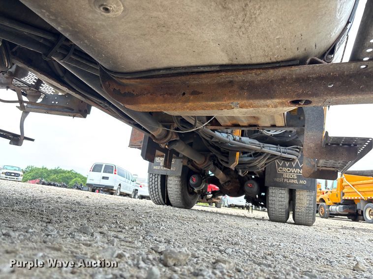 image for item FC5846 2006 International 7400 dump truck