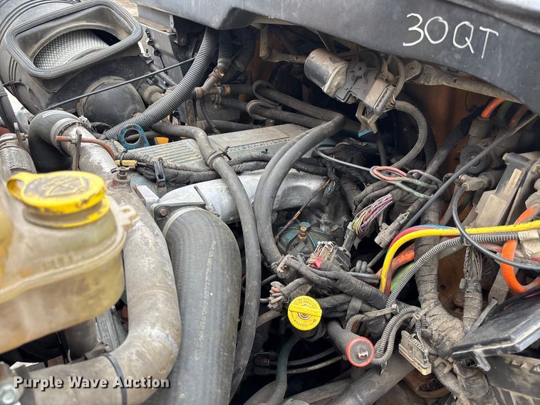 image for item FC5846 2006 International 7400 dump truck