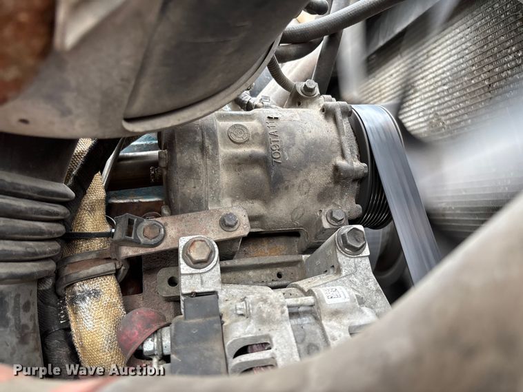 image for item FC5846 2006 International 7400 dump truck