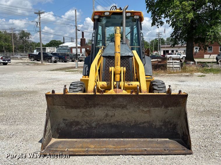 image for item FC5857 2003 John Deere 310SG backhoe
