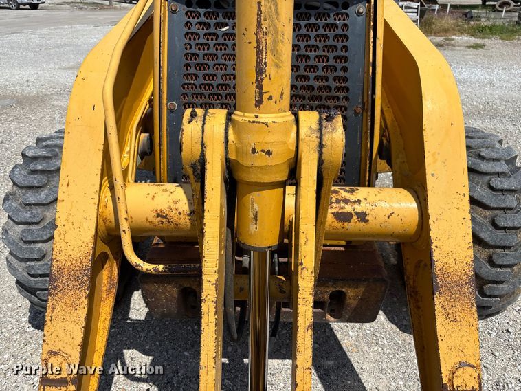 image for item FC5857 2003 John Deere 310SG backhoe