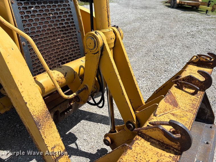 image for item FC5857 2003 John Deere 310SG backhoe