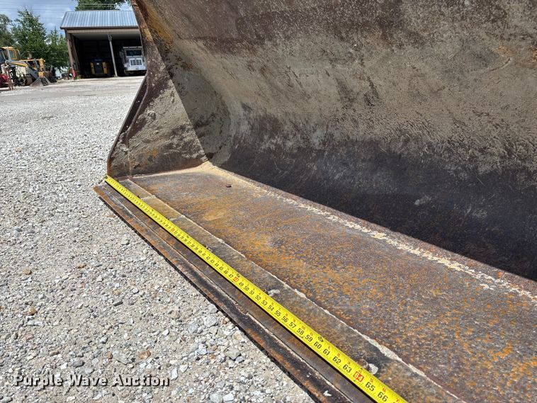 image for item FC5857 2003 John Deere 310SG backhoe