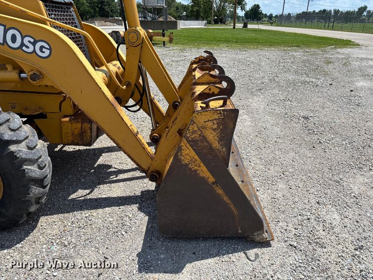 image for item FC5857 2003 John Deere 310SG backhoe