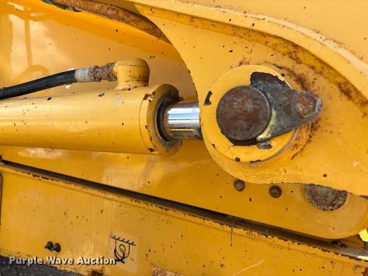 image for item FC5857 2003 John Deere 310SG backhoe