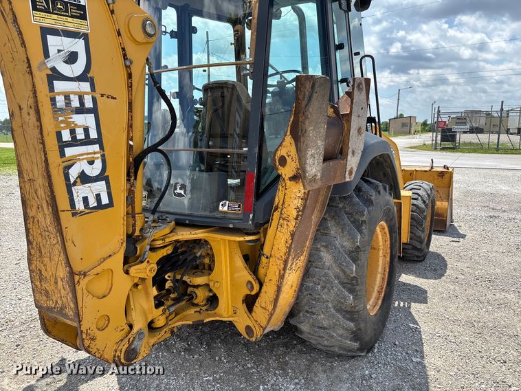 image for item FC5857 2003 John Deere 310SG backhoe
