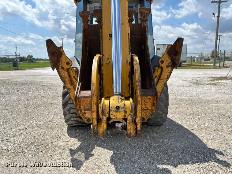 image for item FC5857 2003 John Deere 310SG backhoe