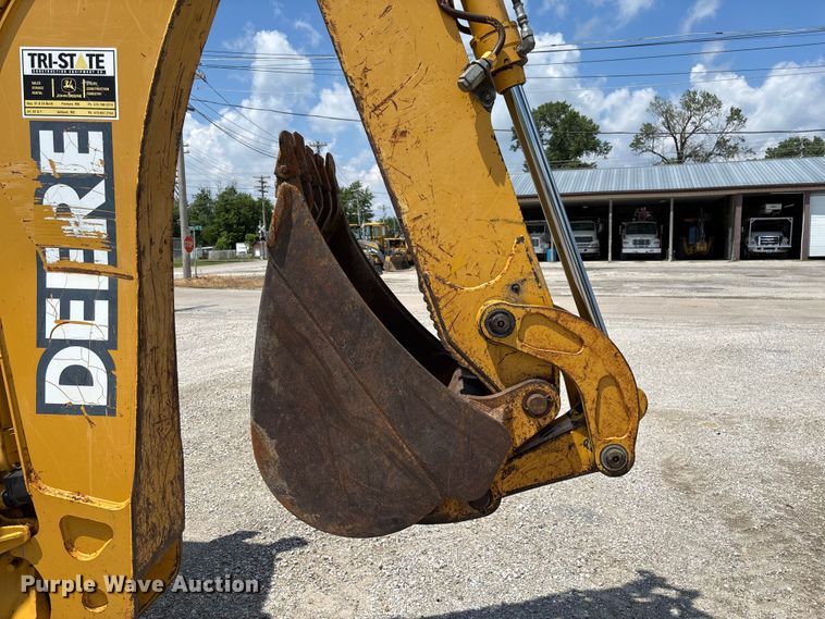 image for item FC5857 2003 John Deere 310SG backhoe
