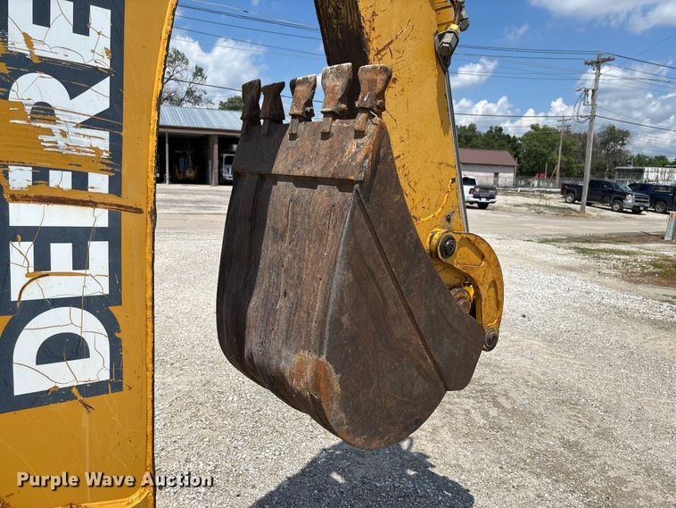 image for item FC5857 2003 John Deere 310SG backhoe