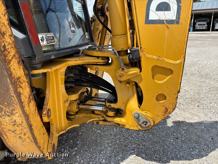 image for item FC5857 2003 John Deere 310SG backhoe