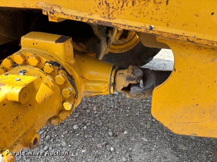 image for item FC5857 2003 John Deere 310SG backhoe
