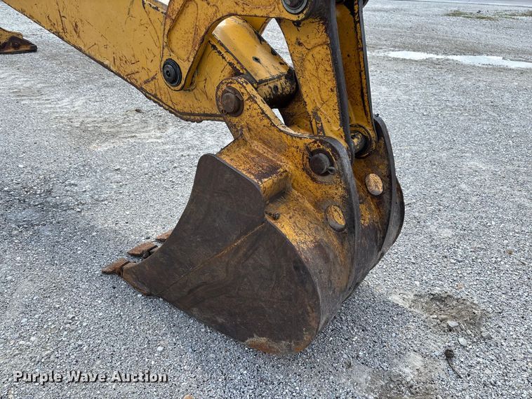 image for item FC5857 2003 John Deere 310SG backhoe