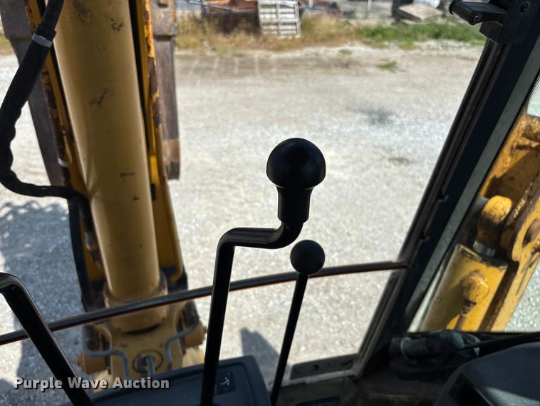 image for item FC5857 2003 John Deere 310SG backhoe