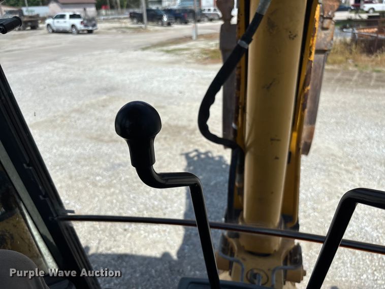 image for item FC5857 2003 John Deere 310SG backhoe