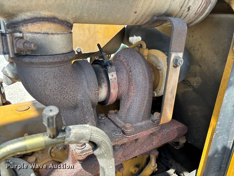 image for item FC5857 2003 John Deere 310SG backhoe
