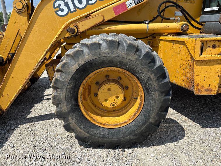 image for item FC5857 2003 John Deere 310SG backhoe