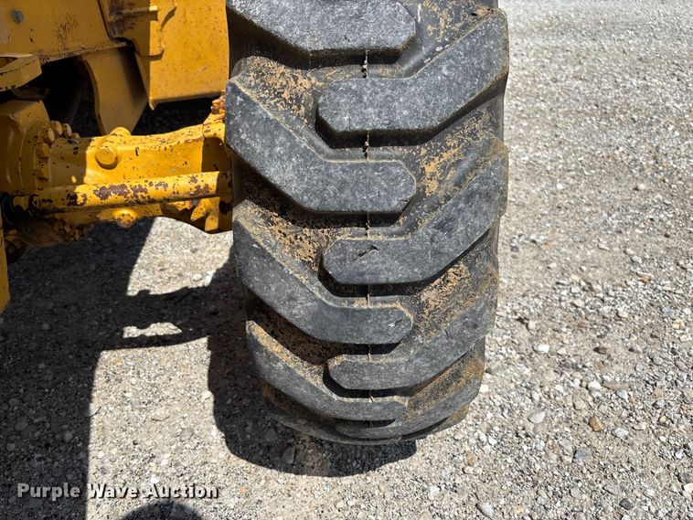 image for item FC5857 2003 John Deere 310SG backhoe
