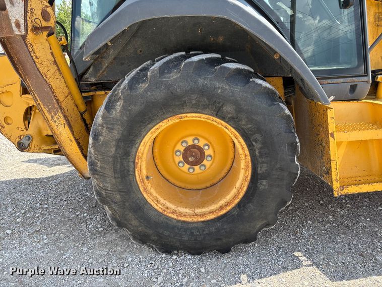 image for item FC5857 2003 John Deere 310SG backhoe