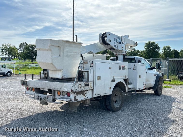 image for item FC5860 2009 Dodge Ram 5500 bucket truck