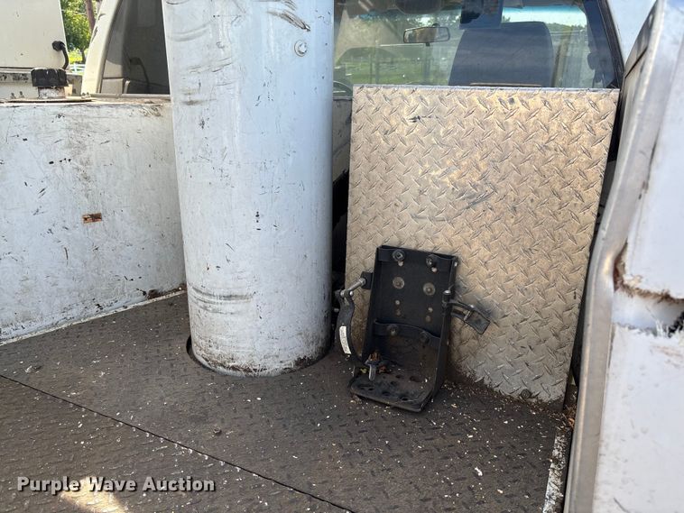 image for item FC5860 2009 Dodge Ram 5500 bucket truck