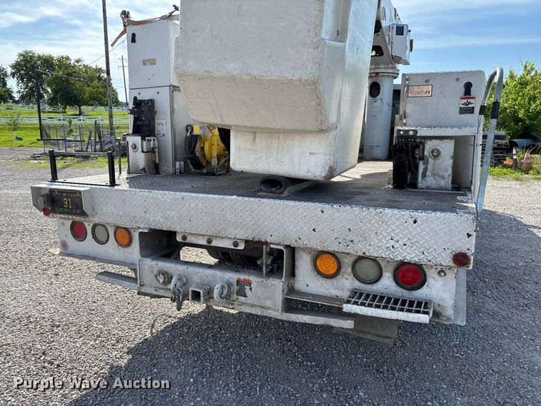 image for item FC5860 2009 Dodge Ram 5500 bucket truck