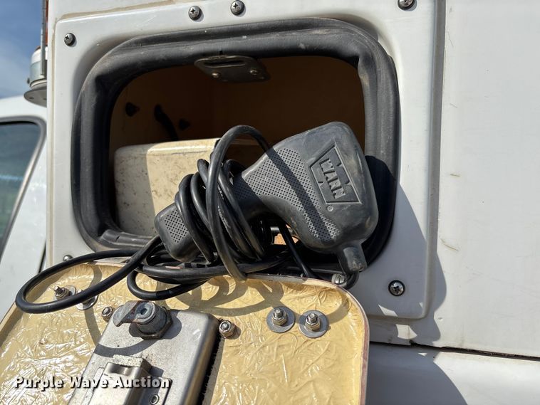 image for item FC5860 2009 Dodge Ram 5500 bucket truck