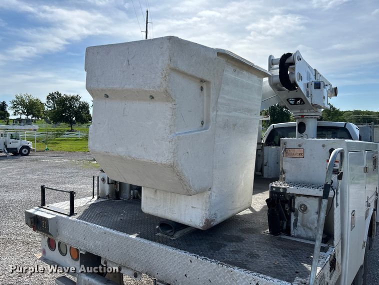 image for item FC5860 2009 Dodge Ram 5500 bucket truck